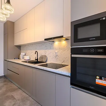 Rentforcomfort Dynamic Apartment Brasov